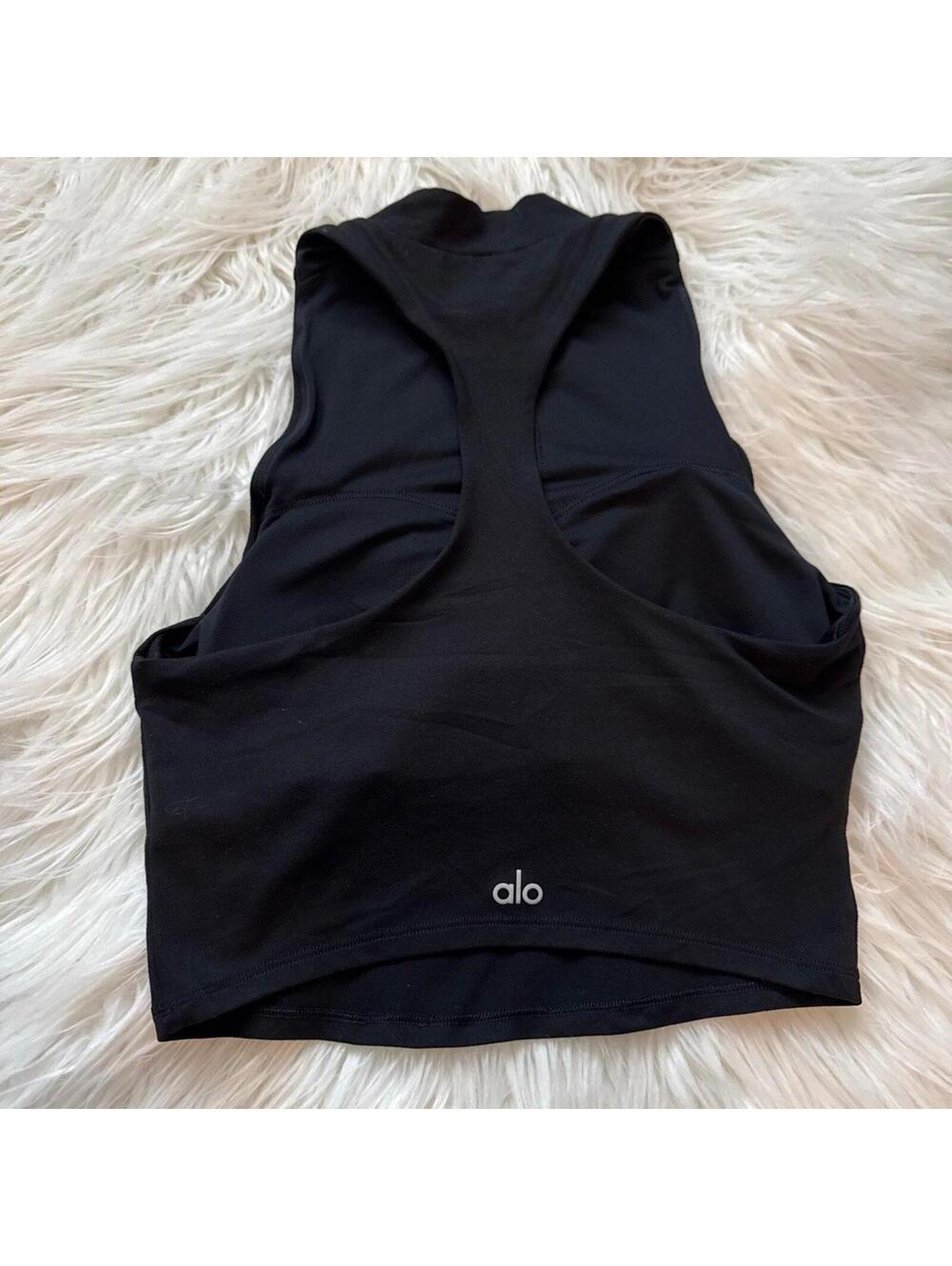 Alo yoga cropped tank size XS
